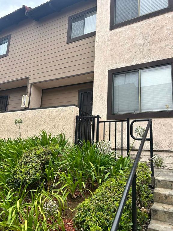 955 Postal Way 27, Vista, CA 92083 — photo 3