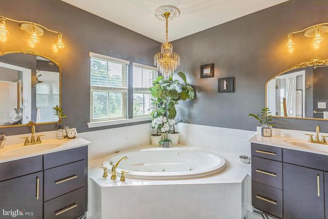 9232 LANDON HOUSE WAY, Frederick, MD 21704