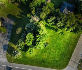 1 Daylon Court, Vermilion, OH 44089