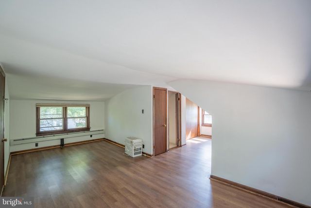 213 BERLIN RD N, Lindenwold, NJ 08021