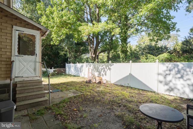 213 BERLIN RD N, Lindenwold, NJ 08021