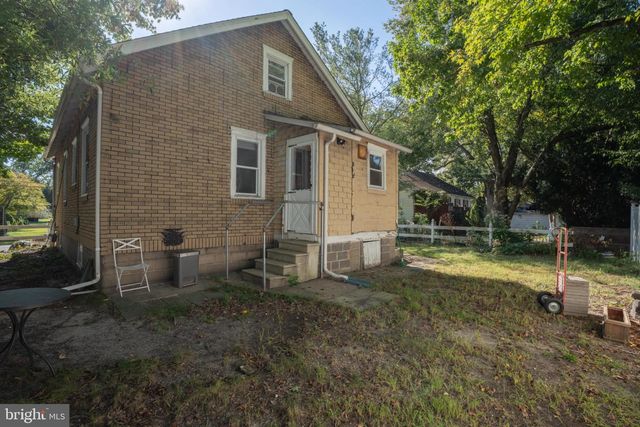 213 BERLIN RD N, Lindenwold, NJ 08021