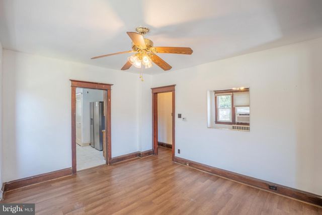 213 BERLIN RD N, Lindenwold, NJ 08021