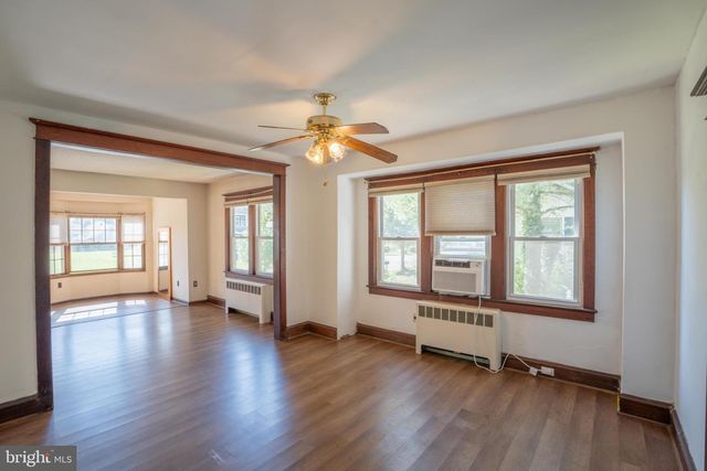 213 BERLIN RD N, Lindenwold, NJ 08021