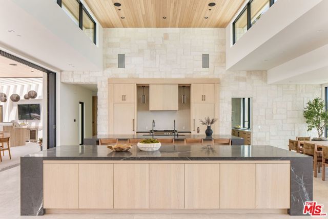 11624 Ellice Street, Malibu, CA 90265