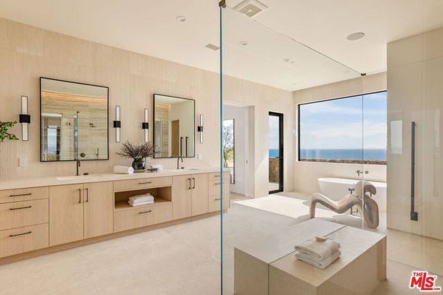 11624 Ellice Street, Malibu, CA 90265