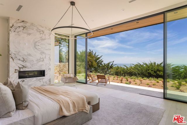 11624 Ellice Street, Malibu, CA 90265