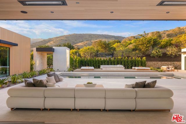 11624 Ellice Street, Malibu, CA 90265