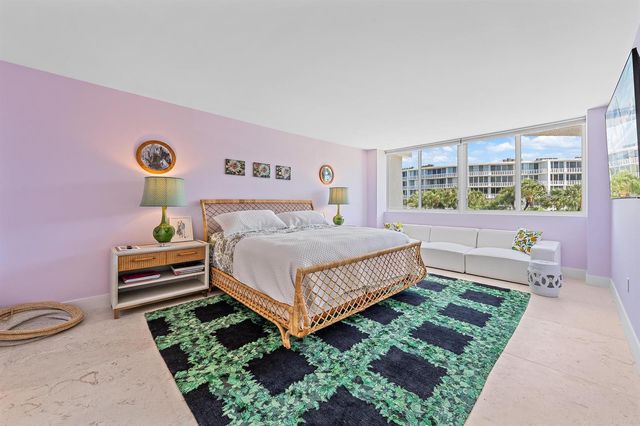 2773 S Ocean Boulevard 209, Palm Beach, FL 33480