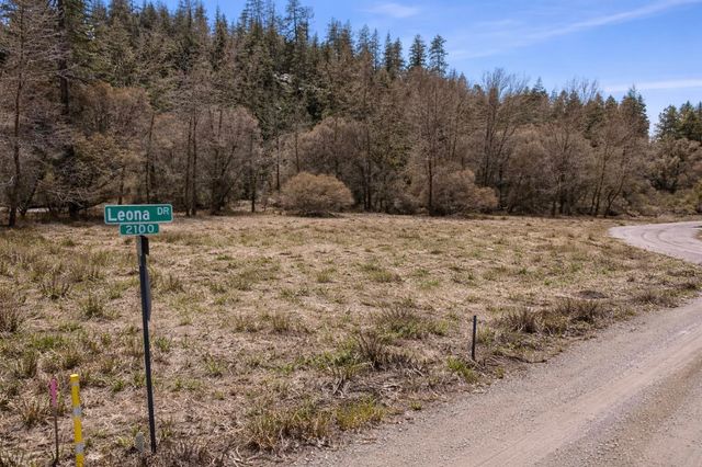 2126 E Leona Dr, Spokane, WA 99208