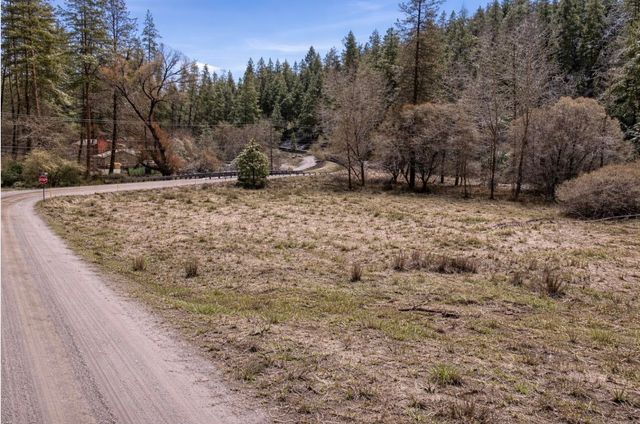 2126 E Leona Dr, Spokane, WA 99208