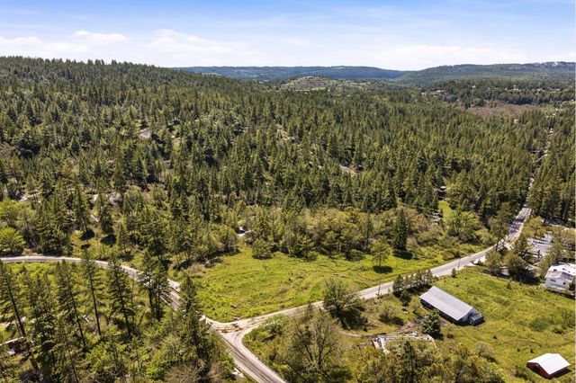 2126 E Leona Dr, Spokane, WA 99208