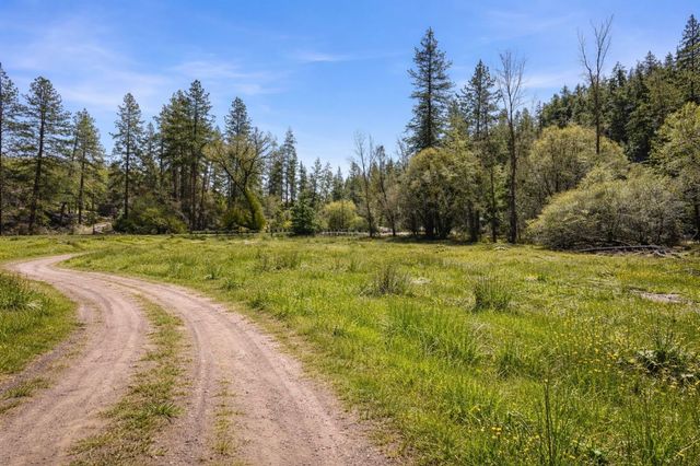 2126 E Leona Dr, Spokane, WA 99208