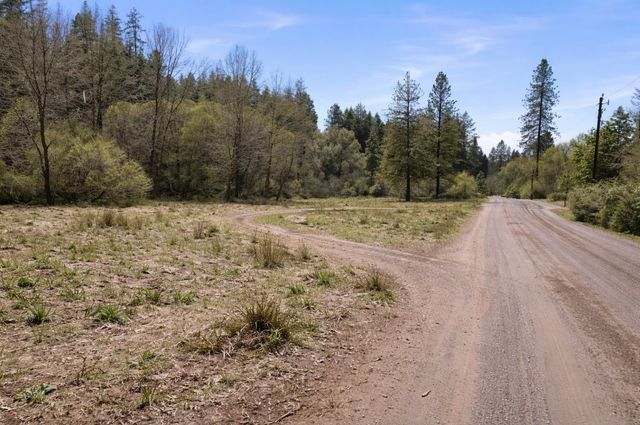 2126 E Leona Dr, Spokane, WA 99208