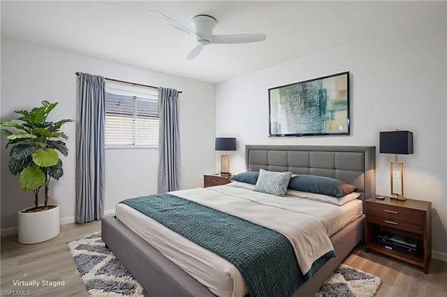 729 103rd AVE N, Naples, FL 34108