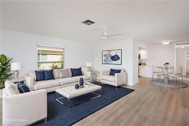 729 103rd AVE N, Naples, FL 34108