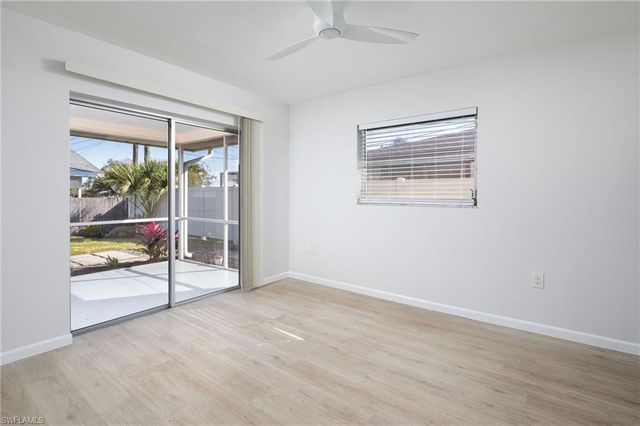 729 103rd AVE N, Naples, FL 34108