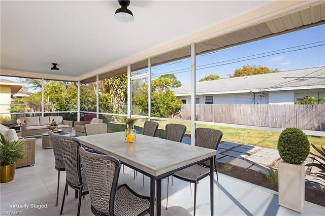 729 103rd AVE N, Naples, FL 34108