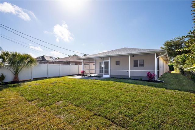 729 103rd AVE N, Naples, FL 34108