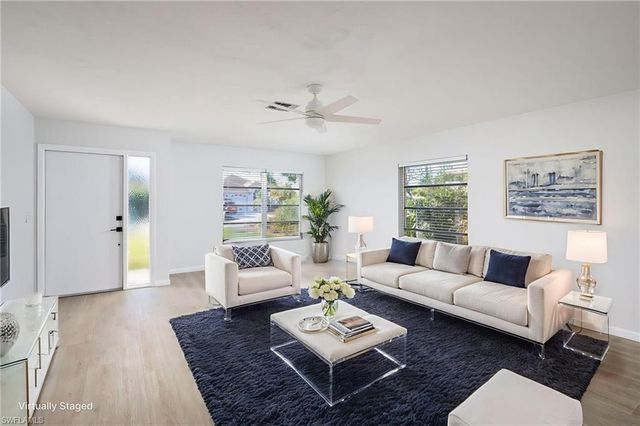 729 103rd AVE N, Naples, FL 34108