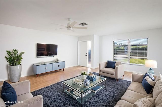 729 103rd AVE N, Naples, FL 34108