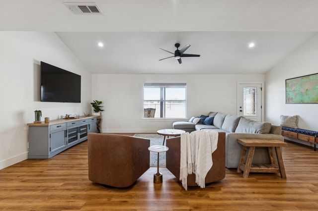 5742 Four Seasons Lane, Mckinney, TX 75071