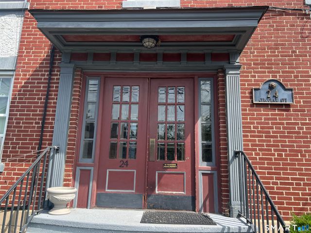 24 Circular Avenue 3B, Bridgeport, CT 06605