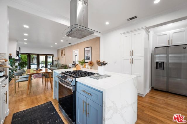 1350 Carlton Drive, Glendale, CA 91205