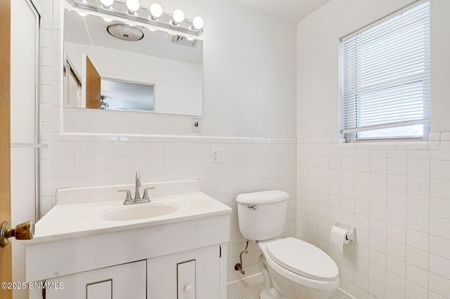 1734 S Fairacres Road, Las Cruces, NM 88005