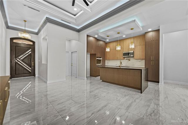 802 Azalea Street, Mission, TX 78573