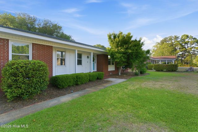 6225 Mallard Drive, Wilmington, NC 28403