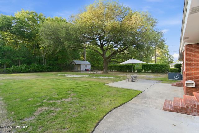6225 Mallard Drive, Wilmington, NC 28403