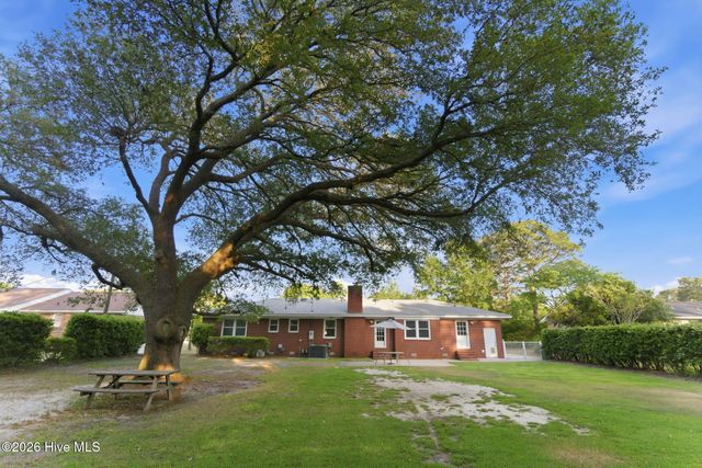 6225 Mallard Drive, Wilmington, NC 28403