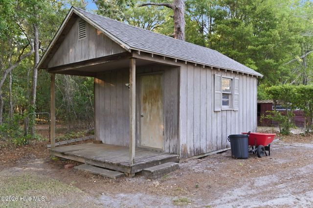 6225 Mallard Drive, Wilmington, NC 28403