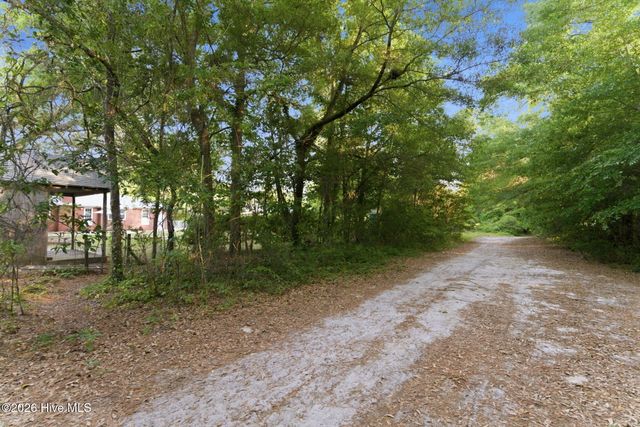 6225 Mallard Drive, Wilmington, NC 28403