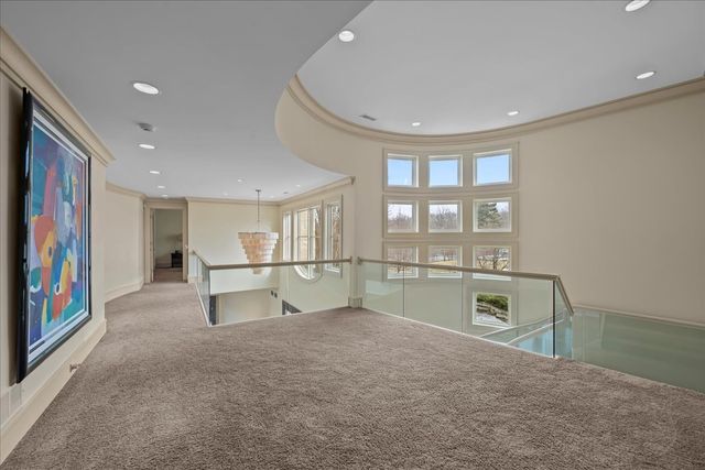 2 Bridlewood Road, Northbrook, IL 60062