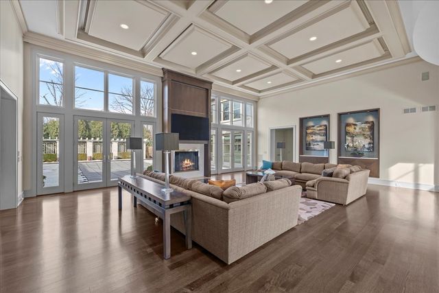 2 Bridlewood Road, Northbrook, IL 60062