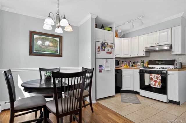 113, Babylon, NY 11706