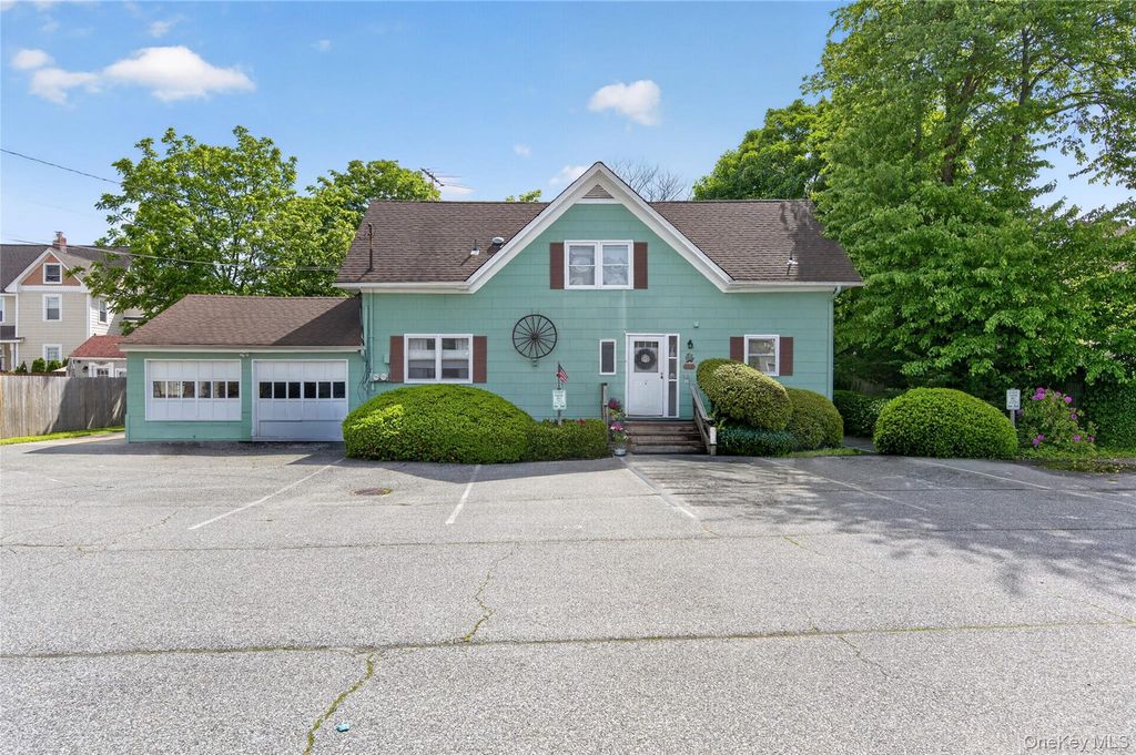 113, Babylon, NY 11706