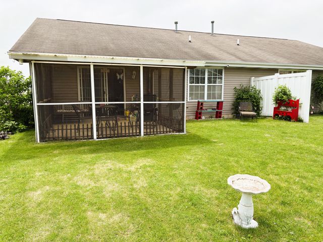 9096 Carolina Court, Merrillville, IN 46410