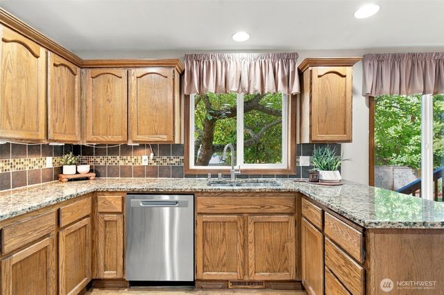 2533 NW 45th Avenue, Camas, WA 98607