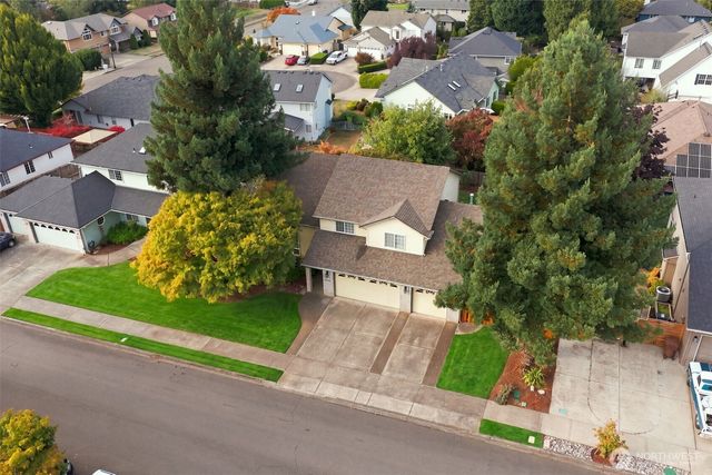 2533 NW 45th Avenue, Camas, WA 98607