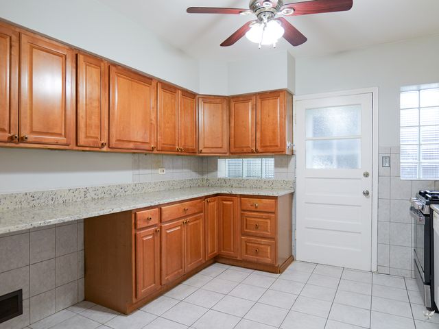 5838 N MULLIGAN Avenue, Chicago, IL 60646
