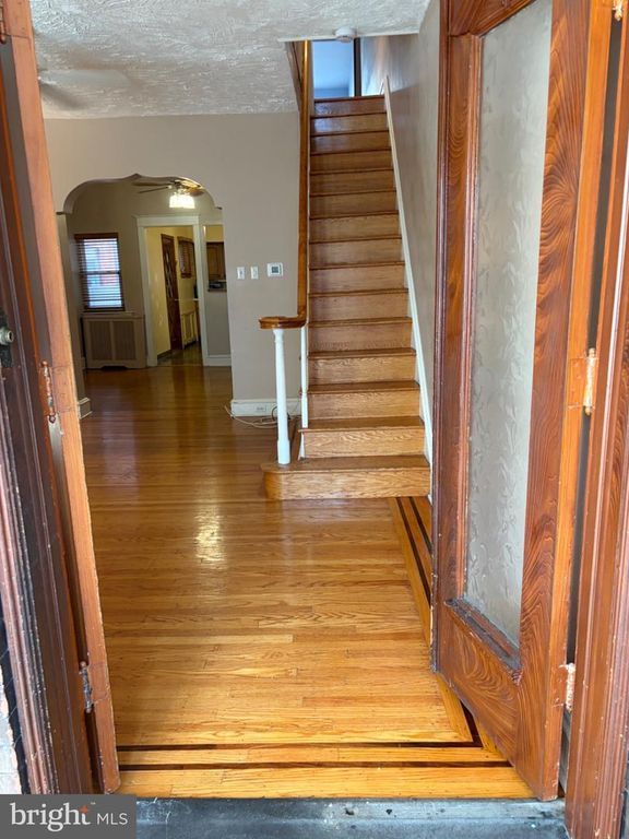 2405 S 20TH ST, PHILADELPHIA, PA 19145 — photo 2