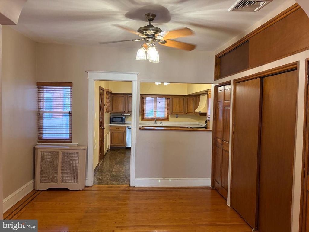 2405 S 20TH ST, PHILADELPHIA, PA 19145 — photo 4