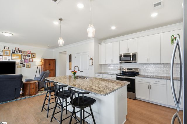 221 Pendergast Road, Greenville, SC 29605