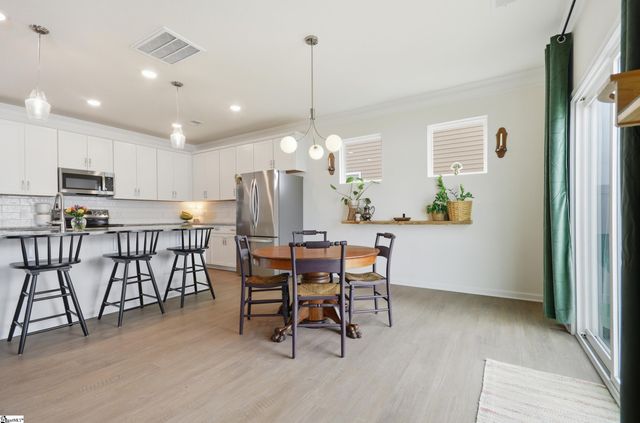 221 Pendergast Road, Greenville, SC 29605