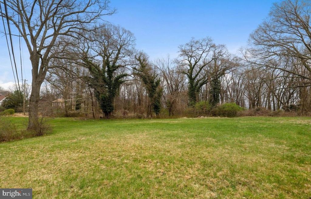 11901 ELLINGTON DR, Beltsville, MD 20705
