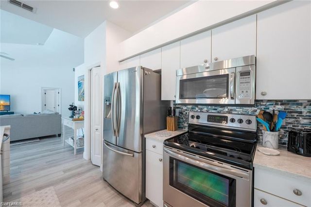 7112 Falcons Glen BLVD, Naples, FL 34113