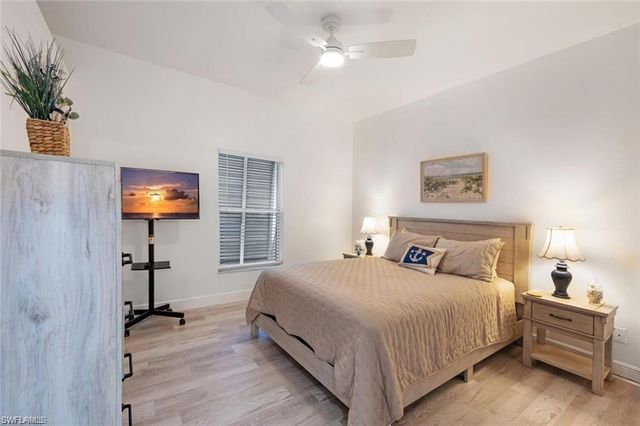 7112 Falcons Glen BLVD, Naples, FL 34113